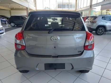 TOYOTA Etios Hatch 1.5 16V 4P FLEX X PLUS AUTOMTICO, Foto 7
