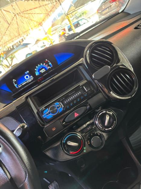 TOYOTA Etios Hatch 1.3 16V 4P FLEX X, Foto 14