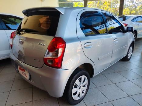 TOYOTA Etios Hatch 1.3 16V 4P FLEX XS, Foto 4