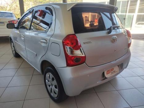TOYOTA Etios Hatch 1.3 16V 4P FLEX XS, Foto 5