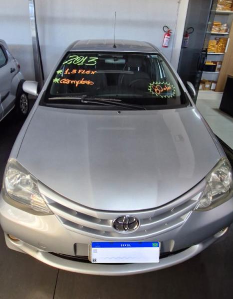 TOYOTA Etios Hatch 1.3 16V 4P FLEX XS, Foto 1