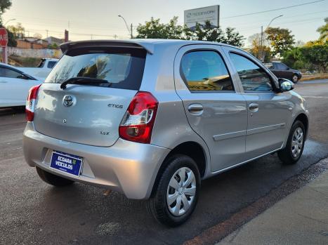 TOYOTA Etios Hatch 1.3 16V 4P FLEX X, Foto 7