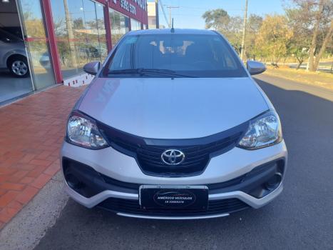 TOYOTA Etios Hatch 1.5 16V 4P FLEX X PLUS AUTOMTICO, Foto 2