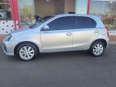 TOYOTA Etios Hatch 1.5 16V 4P FLEX X PLUS AUTOMTICO, Foto 4