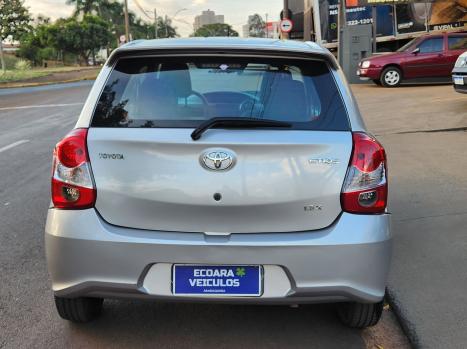 TOYOTA Etios Hatch 1.3 16V 4P FLEX X, Foto 5