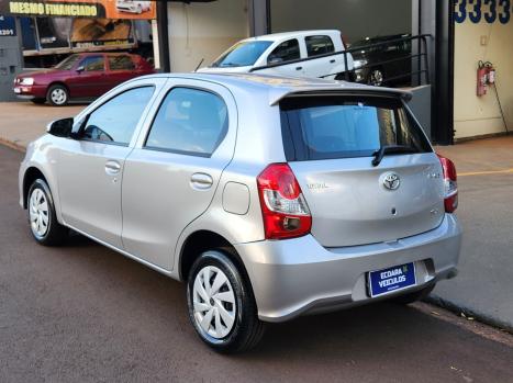 TOYOTA Etios Hatch 1.3 16V 4P FLEX X, Foto 7