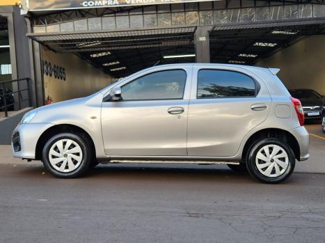 TOYOTA Etios Hatch 1.3 16V 4P FLEX X, Foto 8