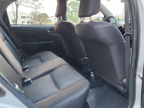 TOYOTA Etios Hatch 1.3 16V 4P FLEX X, Foto 10