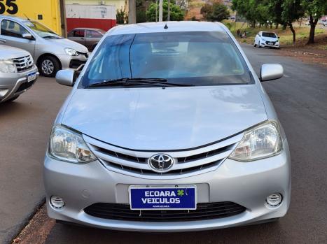 TOYOTA Etios Hatch 1.3 16V 4P FLEX X, Foto 2
