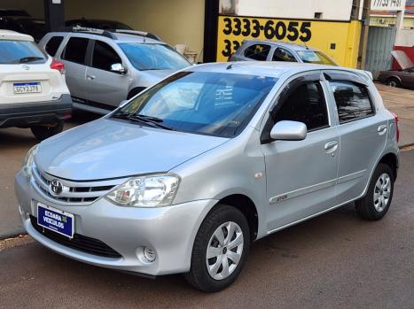 TOYOTA Etios Hatch 1.3 16V 4P FLEX X, Foto 3