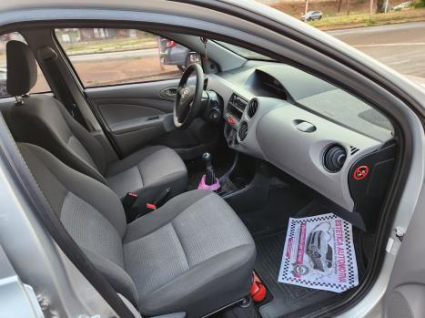 TOYOTA Etios Hatch 1.3 16V 4P FLEX X, Foto 10