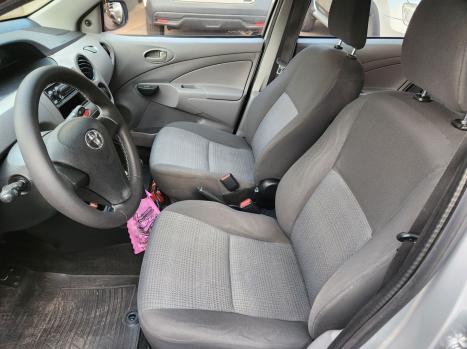 TOYOTA Etios Hatch 1.3 16V 4P FLEX X, Foto 11