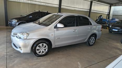 TOYOTA Etios Sedan 1.5 16V 4P FLEX XS, Foto 2