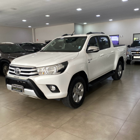 TOYOTA Hilux Caminhonete 2.7 16V 4P SRV FLEX CABINE DUPLA AUTOMTICO, Foto 3