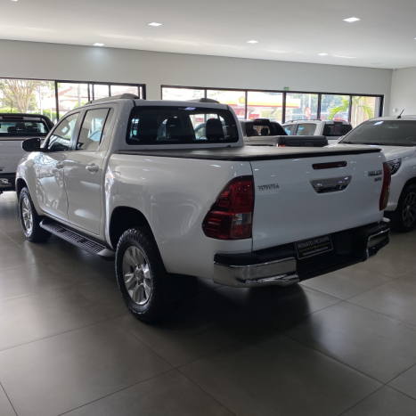 TOYOTA Hilux Caminhonete 2.7 16V 4P SRV FLEX CABINE DUPLA AUTOMTICO, Foto 4