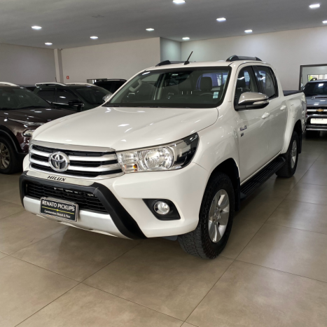 TOYOTA Hilux Caminhonete 2.7 16V 4P SRV FLEX CABINE DUPLA AUTOMTICO, Foto 7