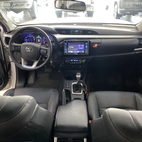 TOYOTA Hilux Caminhonete 2.7 16V 4P SRV FLEX CABINE DUPLA AUTOMTICO, Foto 9