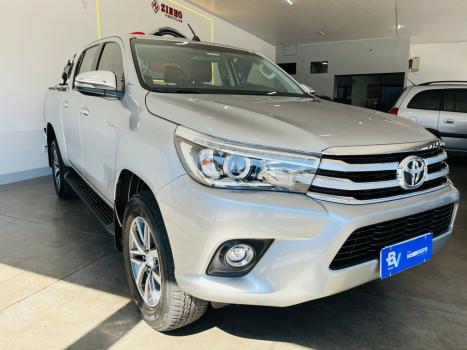 TOYOTA Hilux Caminhonete 2.8 16V SRX 4X4 TURBO DIESEL CABINE DUPLA AUTOMTICO, Foto 1