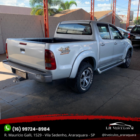 TOYOTA Hilux Caminhonete 3.0 4P 4X4 SRV TURBO DIESEL TOP CABINE DUPLA AUTOMTICO, Foto 9