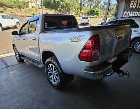 TOYOTA Hilux Caminhonete 2.8 16V SRV 4X4 DIESEL CABINE DUPLA AUTOMTICO, Foto 4