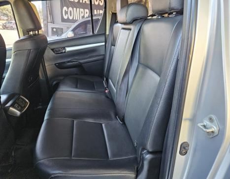 TOYOTA Hilux Caminhonete 2.8 16V SRV 4X4 DIESEL CABINE DUPLA AUTOMTICO, Foto 6