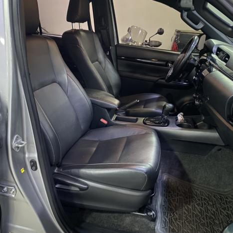 TOYOTA Hilux Caminhonete 2.8 16V SRX 4X4 TURBO DIESEL CABINE DUPLA AUTOMTICO, Foto 11