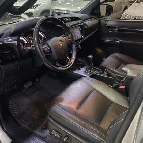 TOYOTA Hilux Caminhonete 2.8 16V SRX 4X4 TURBO DIESEL CABINE DUPLA AUTOMTICO, Foto 15