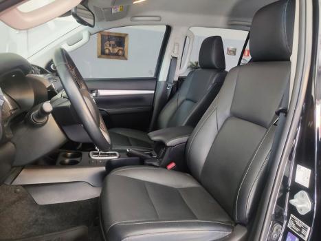 TOYOTA Hilux Caminhonete 2.8 16V SRX 4X4 DIESEL CABINE DUPLA AUTOMTICO, Foto 4