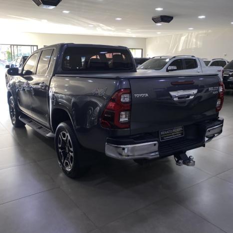 TOYOTA Hilux Caminhonete 2.8 16V SRX 4X4 TURBO DIESEL CABINE DUPLA AUTOMTICO, Foto 4