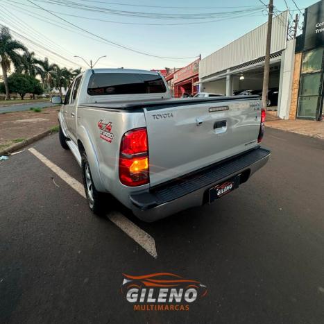 TOYOTA Hilux Caminhonete 3.0 4P 4X4 SRV TURBO DIESEL CABINE DUPLA AUTOMTICO, Foto 4