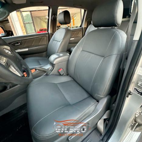 TOYOTA Hilux Caminhonete 3.0 4P 4X4 SRV TURBO DIESEL CABINE DUPLA AUTOMTICO, Foto 7