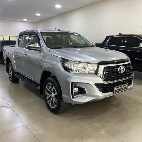 TOYOTA Hilux Caminhonete 2.8 16V SRV 4X4 DIESEL CABINE DUPLA AUTOMTICO, Foto 1