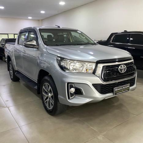 TOYOTA Hilux Caminhonete 2.8 16V SRV 4X4 DIESEL CABINE DUPLA AUTOMTICO, Foto 2