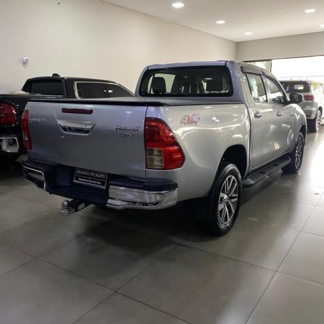 TOYOTA Hilux Caminhonete 2.8 16V SRV 4X4 DIESEL CABINE DUPLA AUTOMTICO, Foto 6