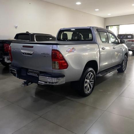 TOYOTA Hilux Caminhonete 2.8 16V SRV 4X4 DIESEL CABINE DUPLA AUTOMTICO, Foto 10