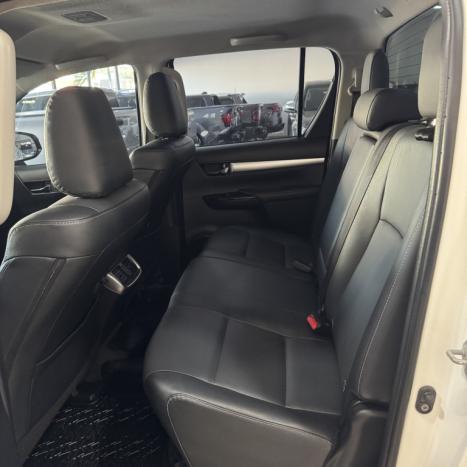 TOYOTA Hilux Caminhonete 2.8 16V SRX 4X4 TURBO DIESEL CABINE DUPLA AUTOMTICO, Foto 10