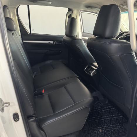 TOYOTA Hilux Caminhonete 2.8 16V SRX 4X4 TURBO DIESEL CABINE DUPLA AUTOMTICO, Foto 13