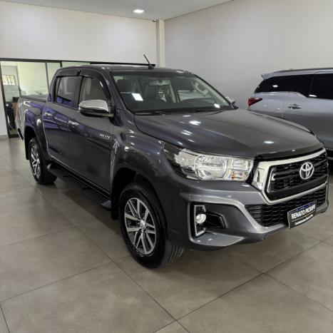 TOYOTA Hilux Caminhonete 2.8 16V SRV 4X4 DIESEL CABINE DUPLA AUTOMTICO, Foto 1