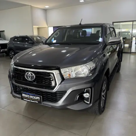 TOYOTA Hilux Caminhonete 2.8 16V SRV 4X4 DIESEL CABINE DUPLA AUTOMTICO, Foto 4