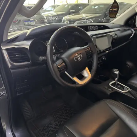 TOYOTA Hilux Caminhonete 2.8 16V SRV 4X4 DIESEL CABINE DUPLA AUTOMTICO, Foto 8