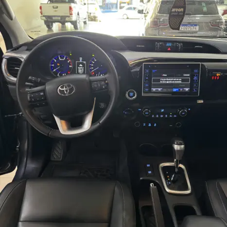 TOYOTA Hilux Caminhonete 2.8 16V SRV 4X4 DIESEL CABINE DUPLA AUTOMTICO, Foto 15