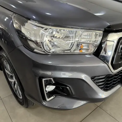 TOYOTA Hilux Caminhonete 2.8 16V SRV 4X4 DIESEL CABINE DUPLA AUTOMTICO, Foto 17