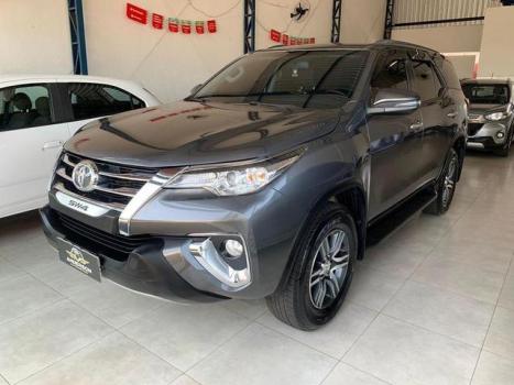 TOYOTA Hilux SW4 2.7 16V 4P FLEX SRV 7 LUGARES AUTOMTICO, Foto 3