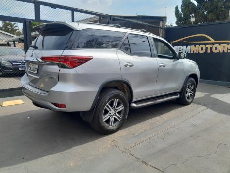 TOYOTA Hilux SW4 2.7 16V 4P FLEX SRV 7 LUGARES AUTOMTICO, Foto 2