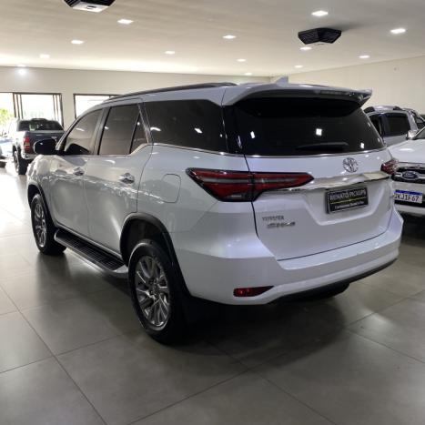 TOYOTA Hilux SW4 2.8 16V 4P SRX 4X4 7 LUGARES TURBO DIESEL AUTOMTICO, Foto 9