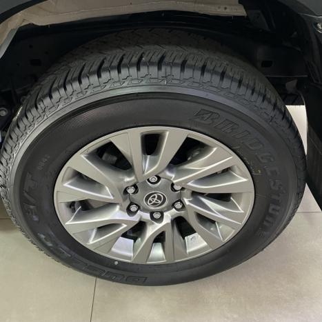 TOYOTA Hilux SW4 2.8 16V 4P SRX 4X4 7 LUGARES TURBO DIESEL AUTOMTICO, Foto 19