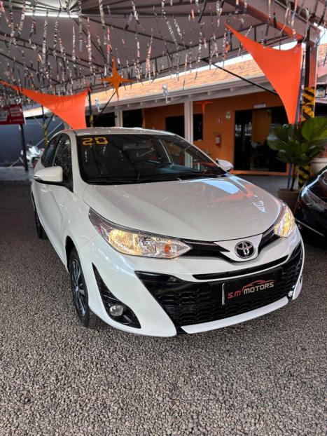 TOYOTA Yaris Hatch 1.5 16V 4P FLEX XS CONNECT MULTIDRIVE AUTOMTICO CVT, Foto 2