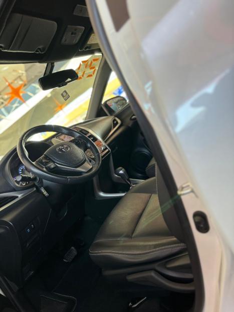 TOYOTA Yaris Hatch 1.5 16V 4P FLEX XS CONNECT MULTIDRIVE AUTOMTICO CVT, Foto 12