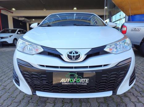 TOYOTA Yaris Hatch 1.5 16V 4P FLEX XL PLUS CONNECT MULTIDRIVE AUTOMTICO CVT, Foto 1