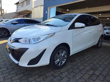 TOYOTA Yaris Hatch 1.5 16V 4P FLEX XL PLUS CONNECT MULTIDRIVE AUTOMTICO CVT, Foto 3